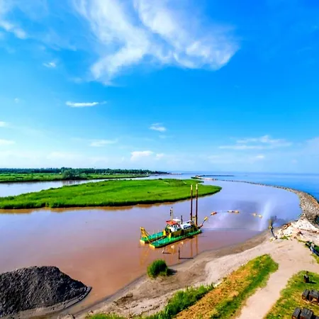 With Shared Garden Close To The Sea 公寓