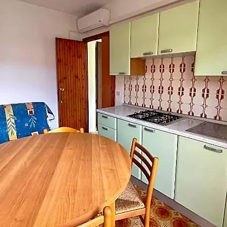 With Shared Garden Close To The Sea Apartment Rosolina Mare